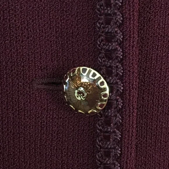 BEAUTIFUL st john collection knit burgundy jacket skirt suit size 10 12 - Picture 7 of 10